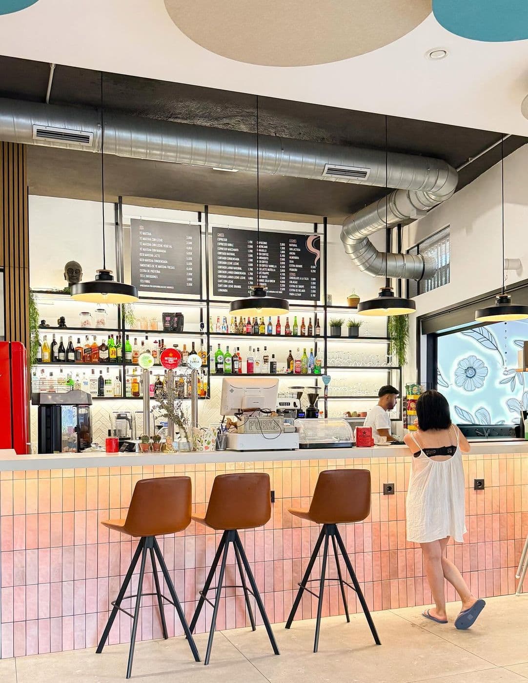 Inside La Dulce: the bar and stools